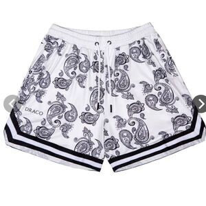 087 NEW Draco Bandanna / Paisley Print Shorts Size Medium